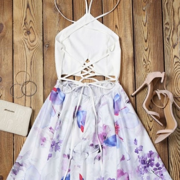 Zaful Criss Cross Backless Floral Dress - Picture 2 of 8